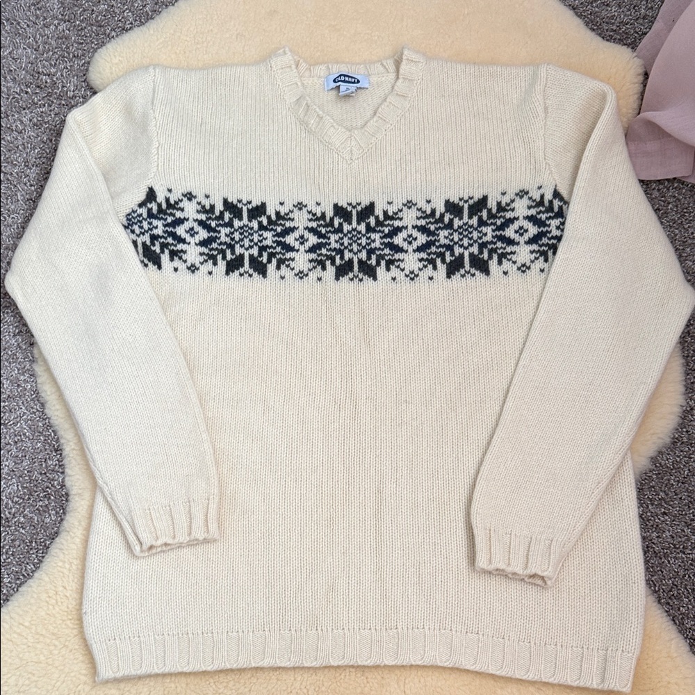Old Navy vintage 100% lambswool holiday sweater
